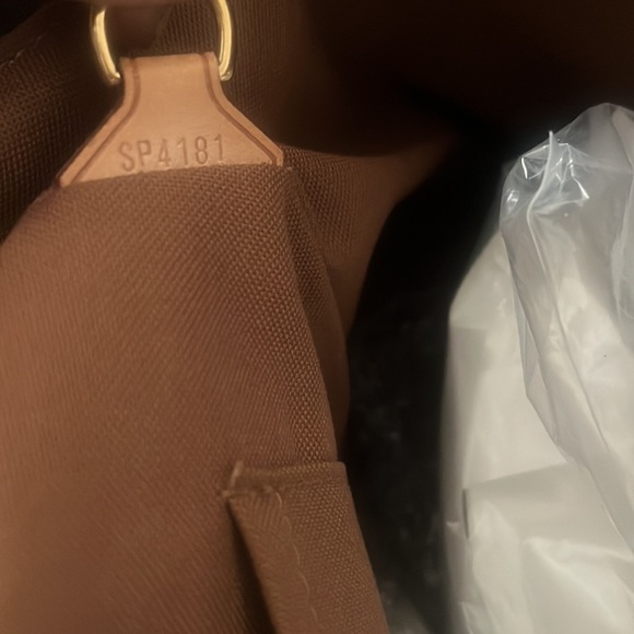 LOUIS VUITTON Beautiful Chic Vintage Monogram Tivoli GM Authentic Bag LV - Picture 17 of 17